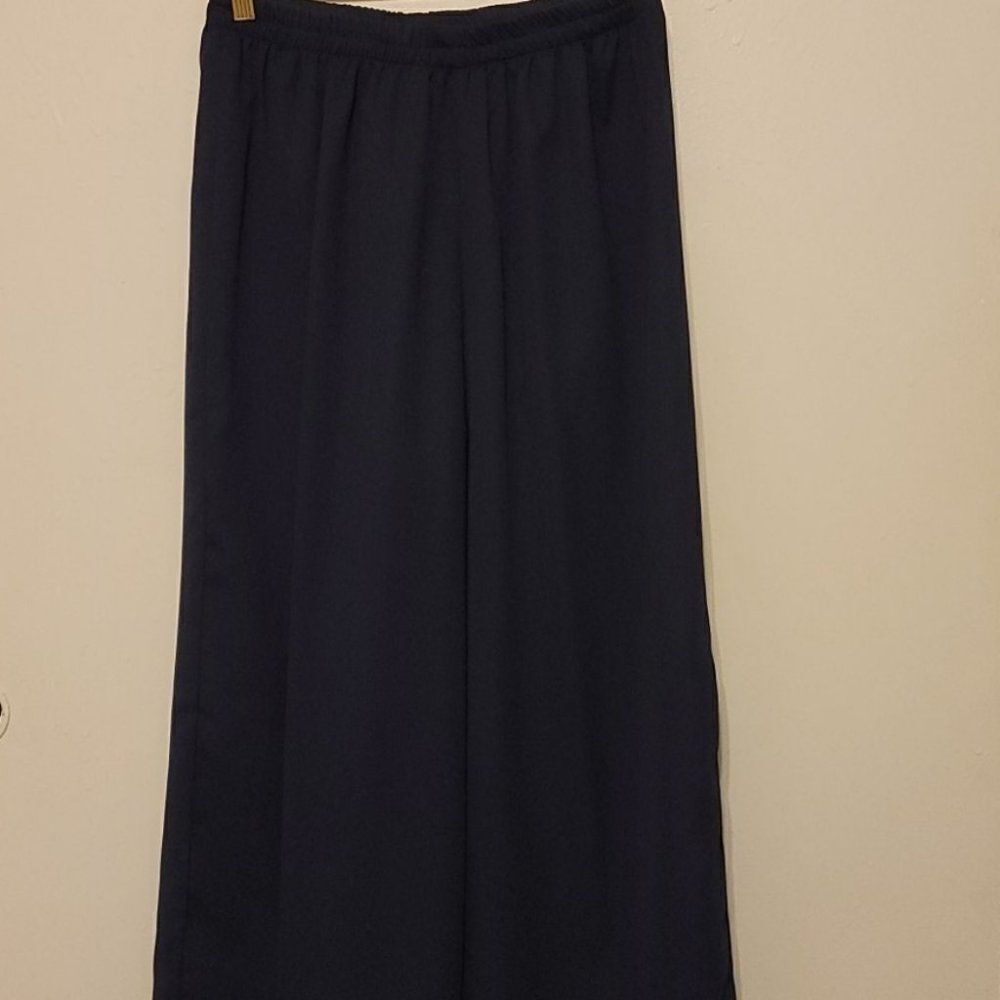 Scala palazzo pants size large.‎